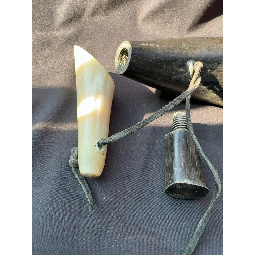 Vintage Black Powder Cow Horn Powder Horn Flask w/ Horn Charger Leather Strap